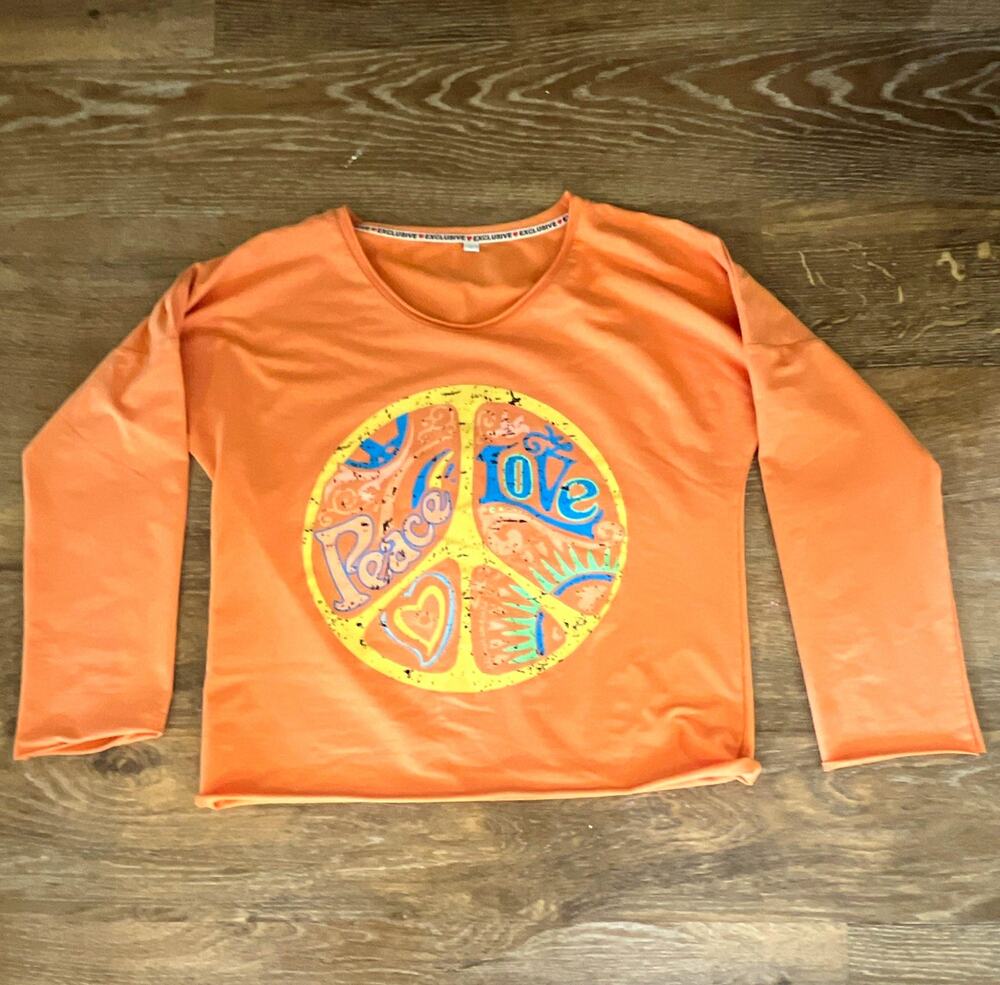 Exclusive Womens L Orange Long Sleeve Round Neck Peace Love Graphic Tee